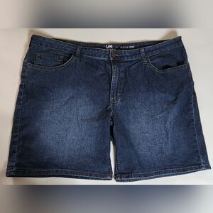 Lee Riders Women's Denim Midrise Short Shorts Size 22M
